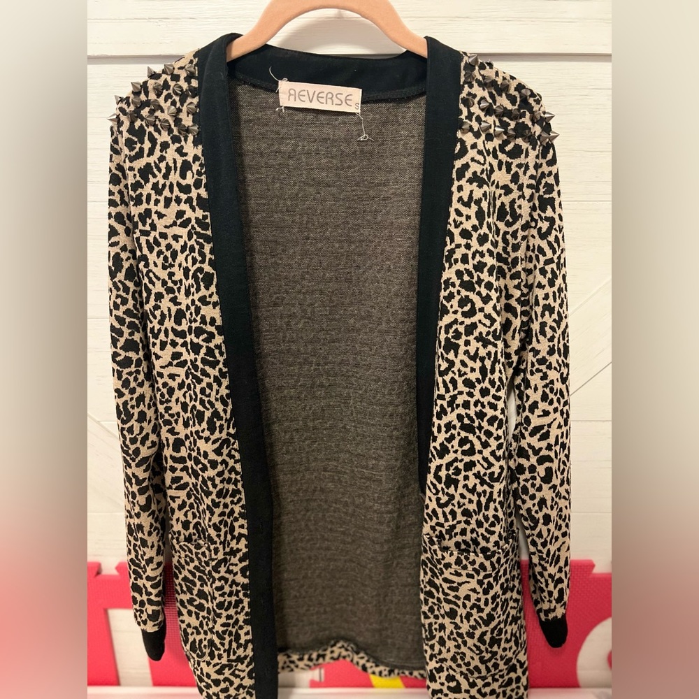Leopard Print Cardigan with Spikes on Shoulder